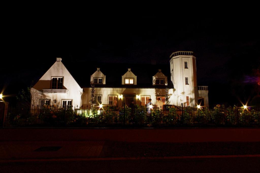 B&B Villa Reynaert Opoeteren Екстер'єр фото